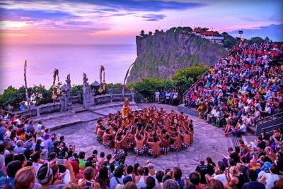Tour en Bali en español al templo atardecer de Uluwatu