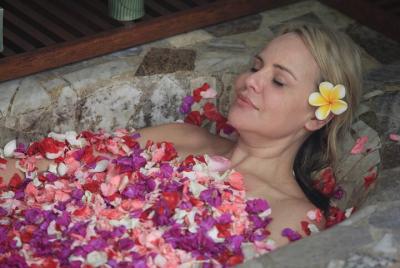 PAQUETE SPA The Royal Mandi Lulur