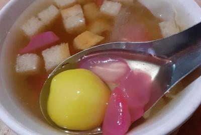 Exploración de comida en la calle Yogyakarta