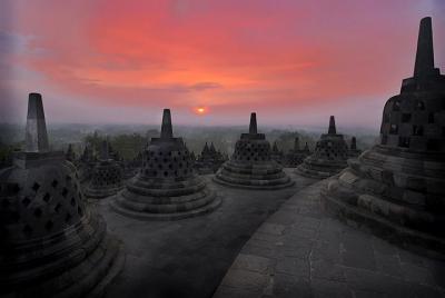 Tour privado del templo Candi Borobudur con guía