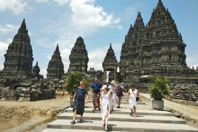 Alquiler de coches más barato para un viaje de un día (Borobudur,