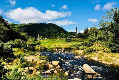 Montañas de Wicklow y Glendalough · Tour de un día con guía en es