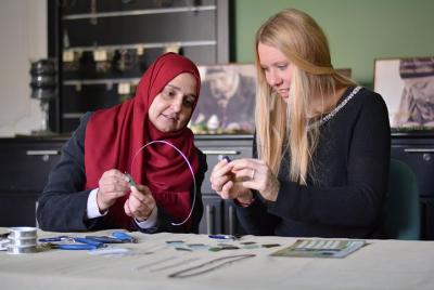 Experiencia en la fabricación de joyas en vidrio marino Experiencia en la fabricación de joyas en vidrio marino