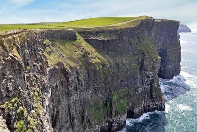 Excursión de medio día a los acantilados de Moher desde Galway