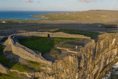 Transporte de ida y vuelta en ferry desde Doolin a Inis Mor, Isla