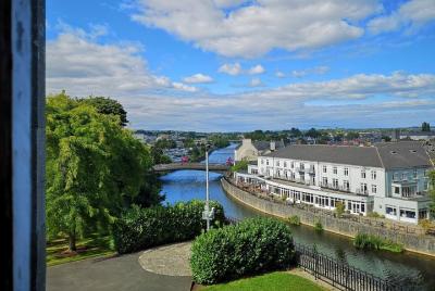 Visita guidée de Kilkenny en français. Visita guidée de Kilkenny en français.