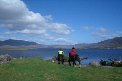Cabalgata en el Parque Nacional Killarney. Co Kerry. Guiado. 2 ho