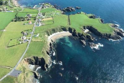 Tour en helicóptero por la costa de cobre