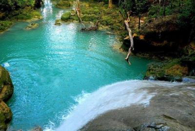 Recorrido turístico y Blue Hole desde Ocho Ríos Recorrido turístico y Blue Hole desde Ocho Ríos
