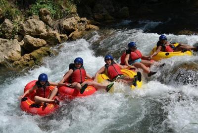 Safari de tubos en el río blanco de Ocho Rios Safari de tubos en el río blanco de Ocho Rios