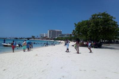 Ocho Rios, turismo, compras y Evita Ocho Rios, turismo, compras y Evita's Jam-Italian Lunch