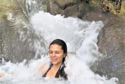 Dunn's River Falls y Ocho Rios Shopping Tour desde Falmouth