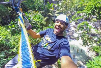 ¡Traslado privado de ida y vuelta a Dunns River Climb y Zipline s ¡Traslado privado de ida y vuelta a Dunns River Climb y Zipline s