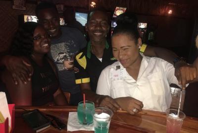 Fiesta en Ocho Ríos Entretenimiento nocturno (solo transporte)