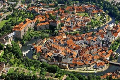 Cesky Krumlov: tour de día completo desde Praga y vuelta. Cesky Krumlov: tour de día completo desde Praga y vuelta.