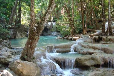 Desde Kanchanaburi: Parque Nacional de Erawan medio día Desde Kanchanaburi: Parque Nacional de Erawan medio día
