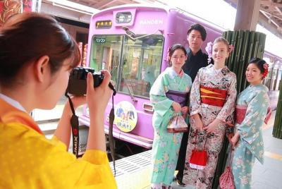 Excursión de día en autobús desde Osaka hasta Kioto y Nara Excursión de día en autobús desde Osaka hasta Kioto y Nara
