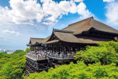 Recorrido por el templo Kiyomizu-dera con guía con licencia nacio