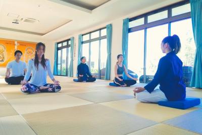 [Okinawa / Onnamura / Yoga / Meditación] Método de meditación y r