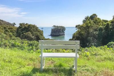 Tour privado: sienta la brisa marina en una isla aventurera: Urat