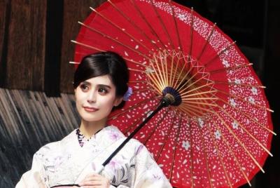 Kimono Dress Experience en Tokio Asakusa con recogida puerta a pu Kimono Dress Experience en Tokio Asakusa con recogida puerta a pu