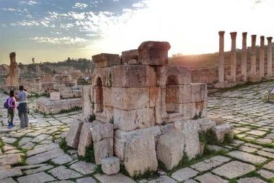 Excursión de medio día a Jerash desde el Mar Muerto