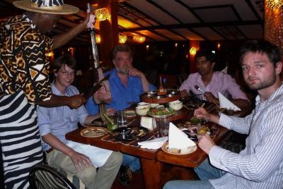 Carnivore Restaurant: una singular experiencia de comida en Nairo