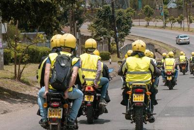 Tours en motocicleta en Kibera, Nairobi, Kenia