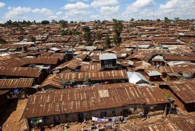 Excursión guiada a los barrios pobres de Kibera desde Nairobi
