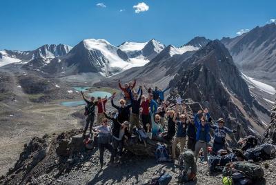 8 días de trekking en Kirguistán: aventura en las montañas Alay 8 días de trekking en Kirguistán: aventura en las montañas Alay
