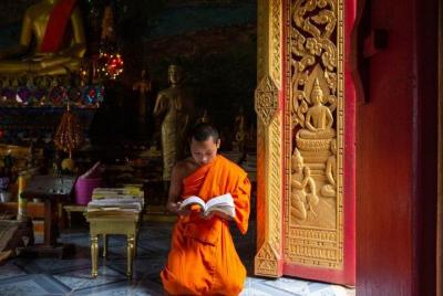 Grupo pequeño: Visitas obligadas de Luang Prabang que incluyen el