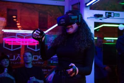 Arizona Sunshine - VR Zombie Shooter