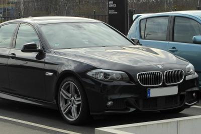 Traslado privado desde el aeropuerto de Riga al centro de la ciud