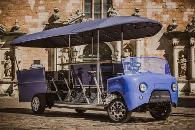 Bicicleta de fiesta de 1 hora en el casco antiguo de Riga