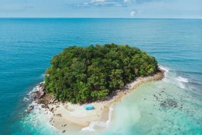 Escapada a la isla privada de Pandan Pandan con almuerzo para lle