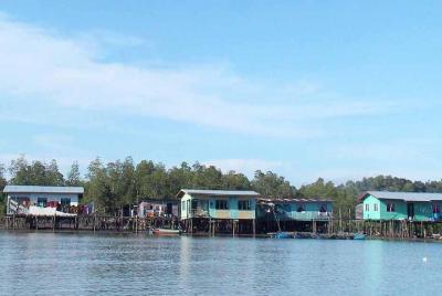 Travesía de cangrejo de la aldea de pescadores de Gayang Trails y