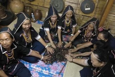 2 días de experiencia en las comunidades Rungus y Tabilung y Punt