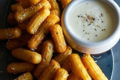 Cocina fusión francesa asiática en la mesa del chef privado