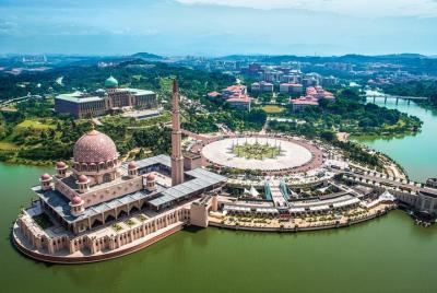 Recorrido por la ciudad de Putrajaya desde Kuala Lumpur con Agric