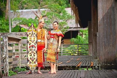 Visita de la aldea cultural de Sarawak desde Kuching Visita de la aldea cultural de Sarawak desde Kuching