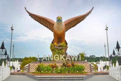 Tour por la ciudad de Langkawi con boleto de entrada al parque de