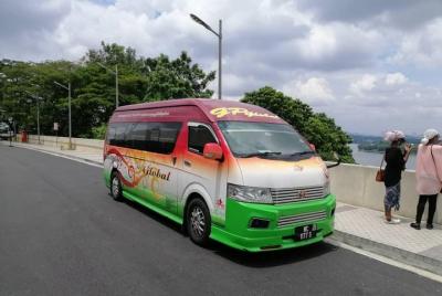 De la ciudad de Melaka al aeropuerto de Kuala Lumpur. Traslado de De la ciudad de Melaka al aeropuerto de Kuala Lumpur. Traslado de