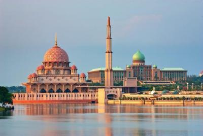 Malacca City To Kuala Lumpur City EN RUTA Putrajaya City Tour Malacca City To Kuala Lumpur City EN RUTA Putrajaya City Tour
