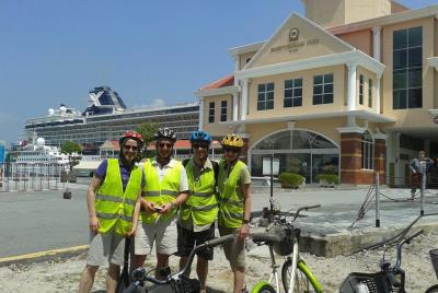 Penang Morning Cruise Excursion Heritage Tour en bicicleta y Tris