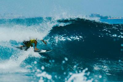 Surf Maldives - Jailbreaks, Honky's y Sultans - 3N / 4D