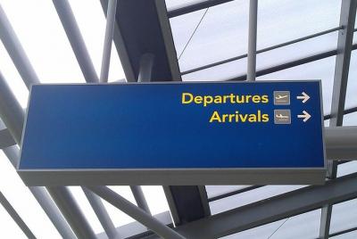 Traslado privado de lujo: desde o hacia el aeropuerto internacion