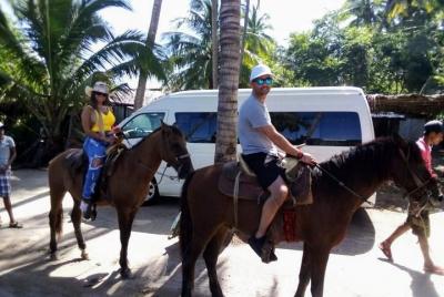 Paseo en bote por la laguna de 3 Palos, paseo a caballo por la pl