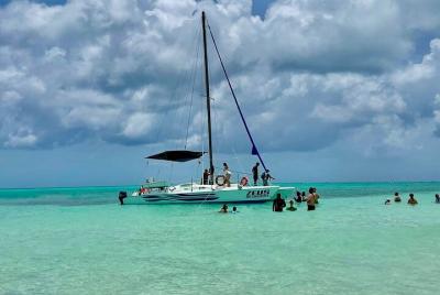 Arrecife el Cielo en catamarán con club de playa
