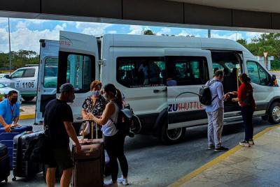 Cozumel: traslado privado (aeropuerto o terminal de ferry al hote
