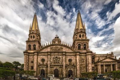 Visita turística por la ciudad de Guadalajara y Tlaquepaque Visita turística por la ciudad de Guadalajara y Tlaquepaque